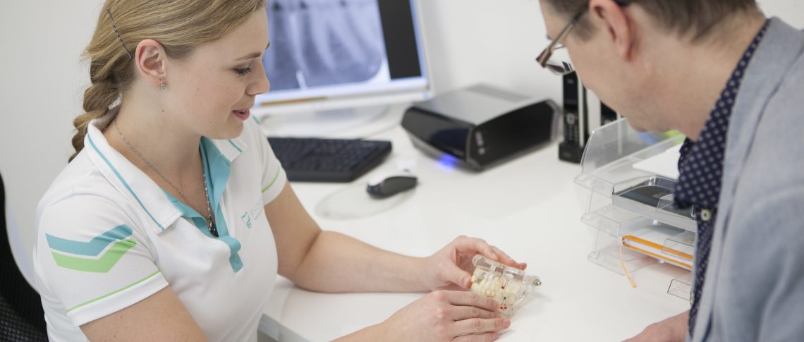 Esthetic and Restorative Dentistry