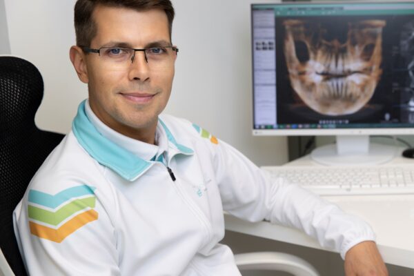 Dr.  Maxim  Jurčenko,  Ph.D.